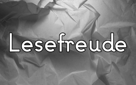 Lesefreude: A Flowing Display Font for Creative Campaigns
